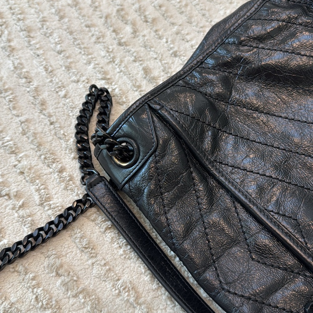 Yves Saint Laurent Niki medium Black on black lambskin Shoulder Bag - Picture 12 of 17
